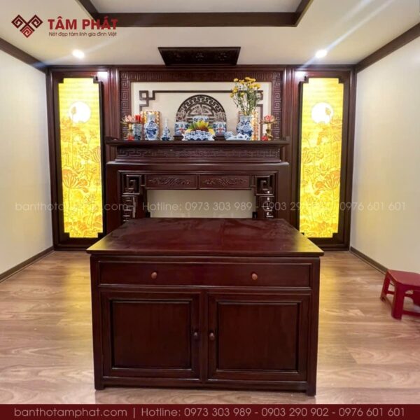 Cặp tranh trúc chỉ dọc TC-6714 tạo nên nét đẹp riêng cho không gian thờ gia đình.