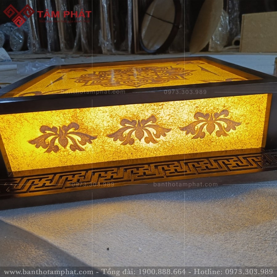 Họa tiết sắc nét, sang trọng. 
