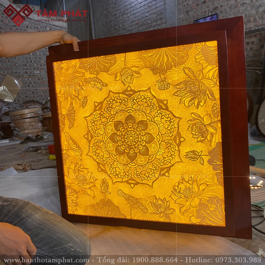 Khung tranh trúc chỉ gỗ sồi tự nhiên có độ bền cao. Khung tranh gỗ sồi tự nhiên có độ bền cao.