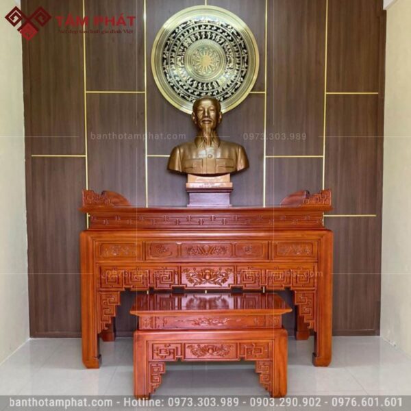 Tâm Phát cung cấp các mẫu bàn thờ Bác Hồ đẹp, chất lượng.