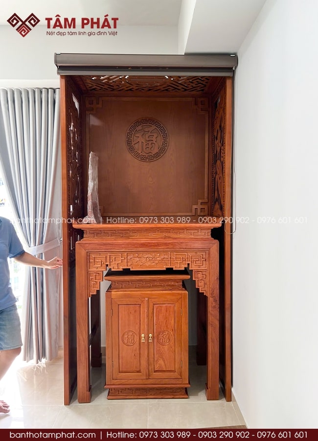 Bàn Thờ Phật Tâm Phát Bằng Gỗ Thiết Kế Kiểu Dáng Đa Dạng