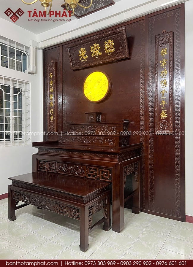 Bàn thờ tam cấp dễ dàng thờ tự, bài trí.