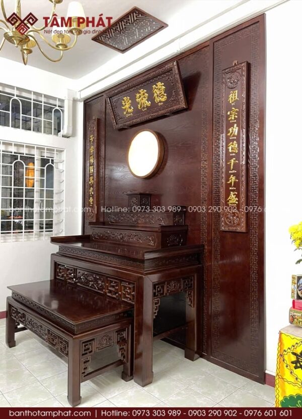 Kích thước chuẩn phong thủy, bám sát không gian thờ tự.
