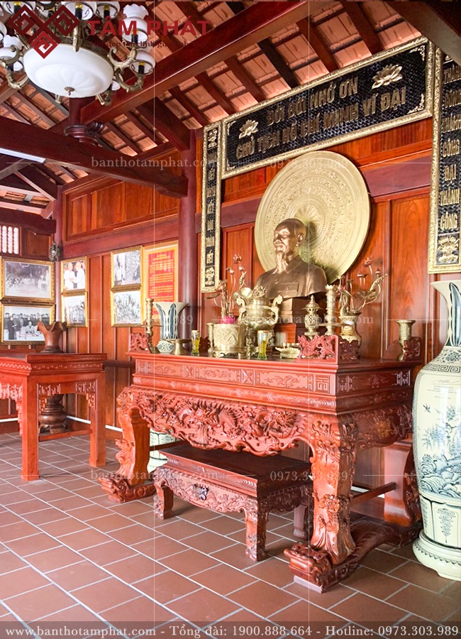 Phòng thờ Bác Hồ trang nghiêm Phòng thờ Bác Hồ trang nghiêm