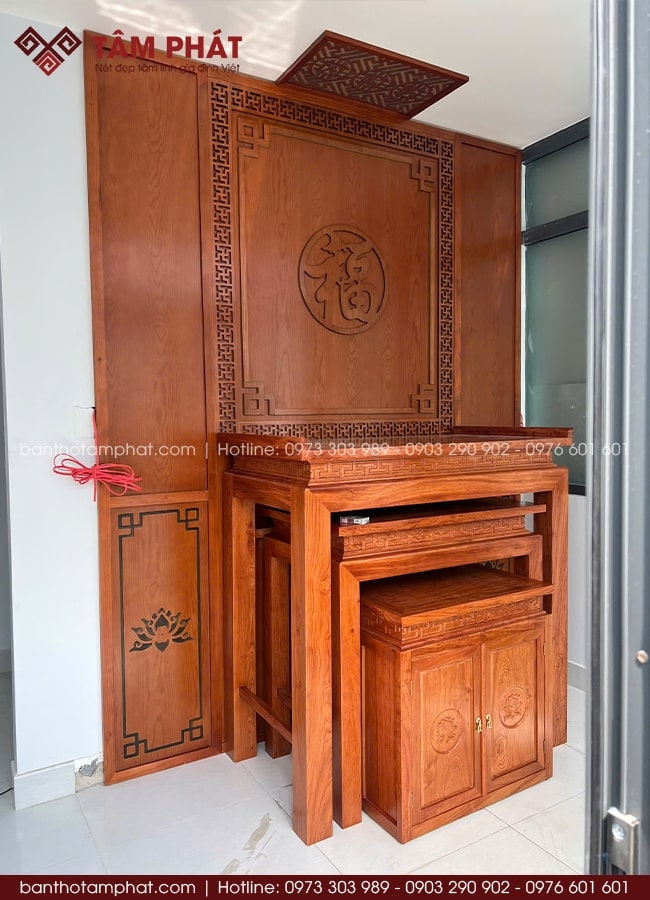 Bàn thờ đa dạng kích thước, bàn con, tủ cơm tiện lợi thờ tự, lưu trữ đồ thờ.