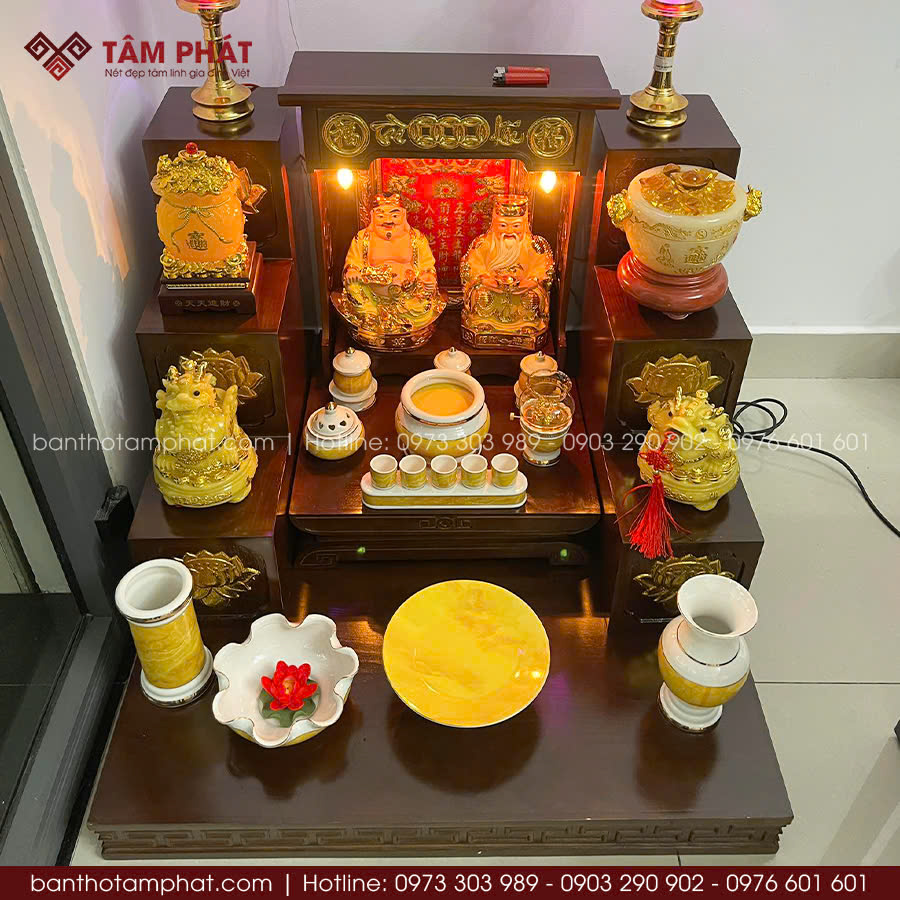 Bộ bàn thờ Thần Tài màu vàng BTT-3006 6 Cách bố trí bàn thờ Thần Tài chuẩn