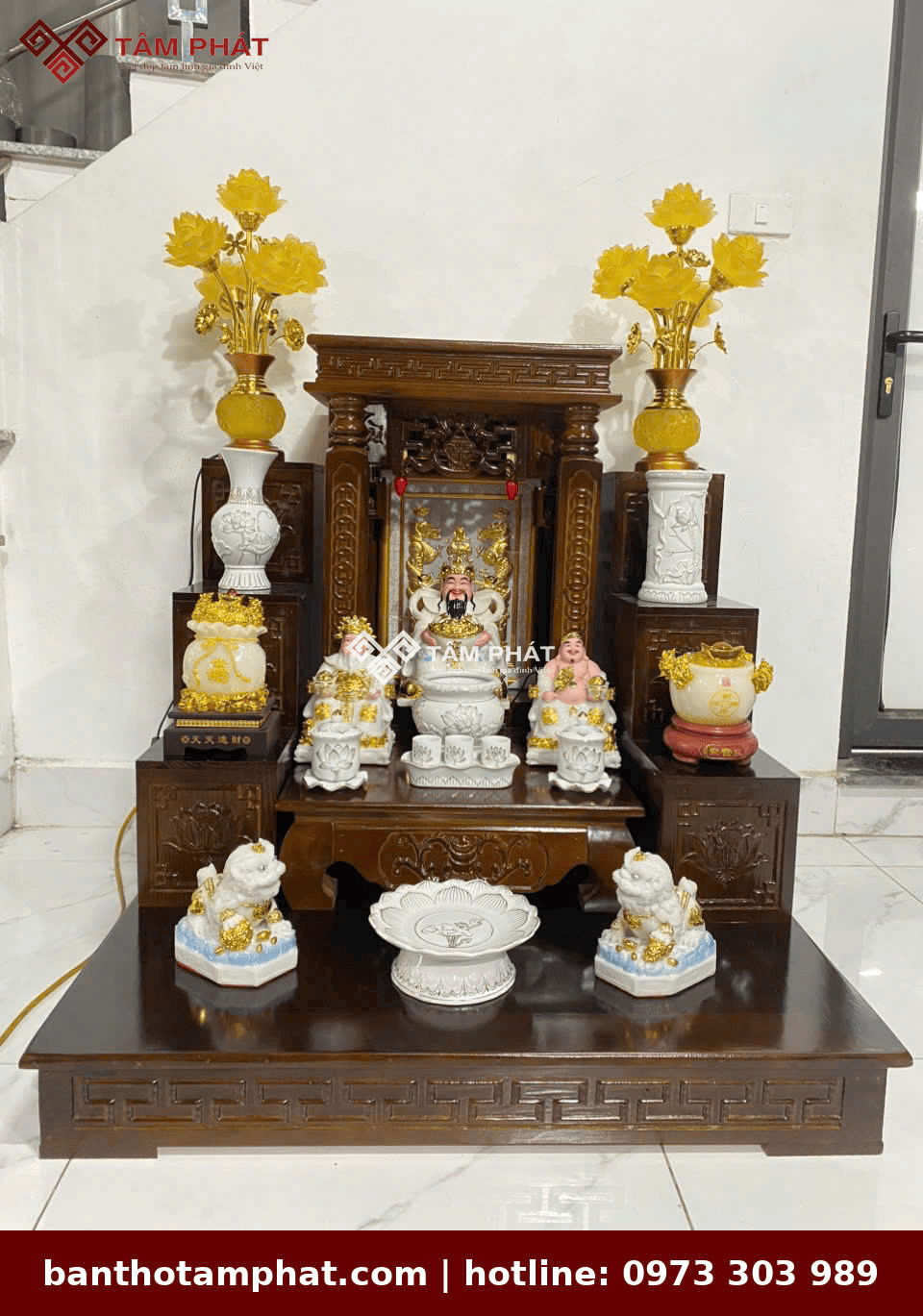 Bàn thờ Ông Địa kết hợp đồ thờ màu trắng BTT-3009 1 Bàn thờ Ông Địa sửa dụng đồ thờ màu trắng BTT-3009