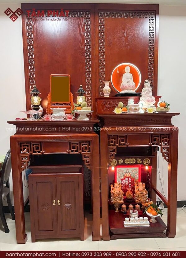Bàn thờ bài trí chuẩn phong thủy, gọn gàng, dễ dàng thờ tự.