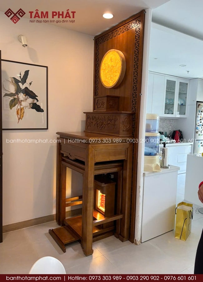 Bàn Thờ Phật Làm Từ Gỗ Tự Nhiên Có Độ Bền Tốt, Sử Dụng Lâu Dài
