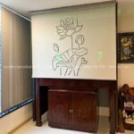 Mẫu rèm che vải nhựa họa tiết hoa sen đẹp.