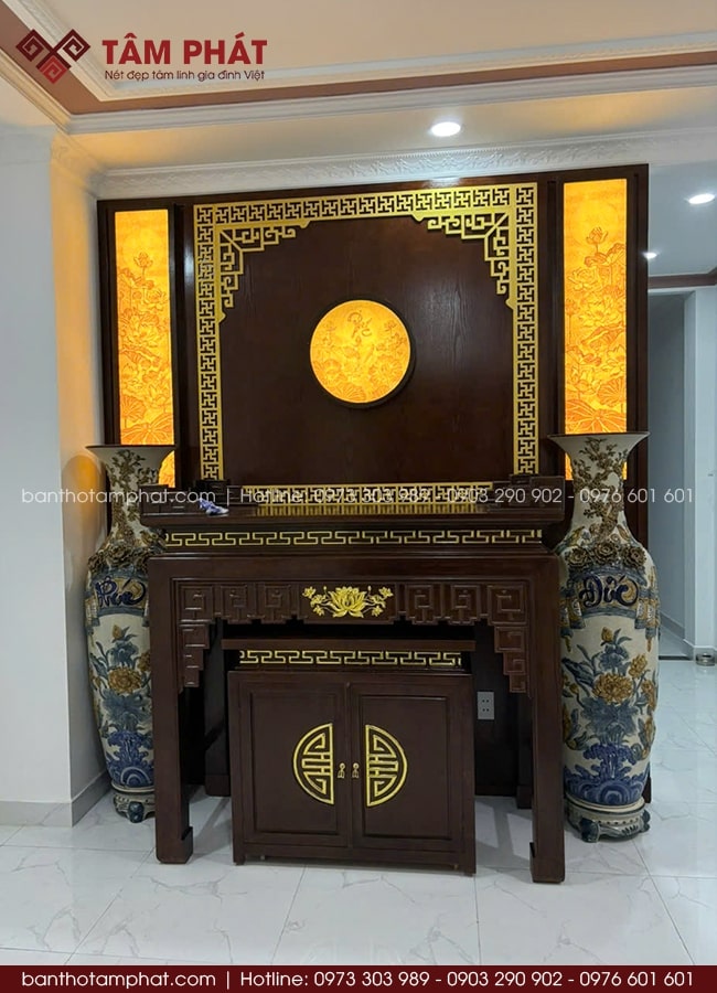 Bộ bàn thờ sen kín có tai bo gọn.