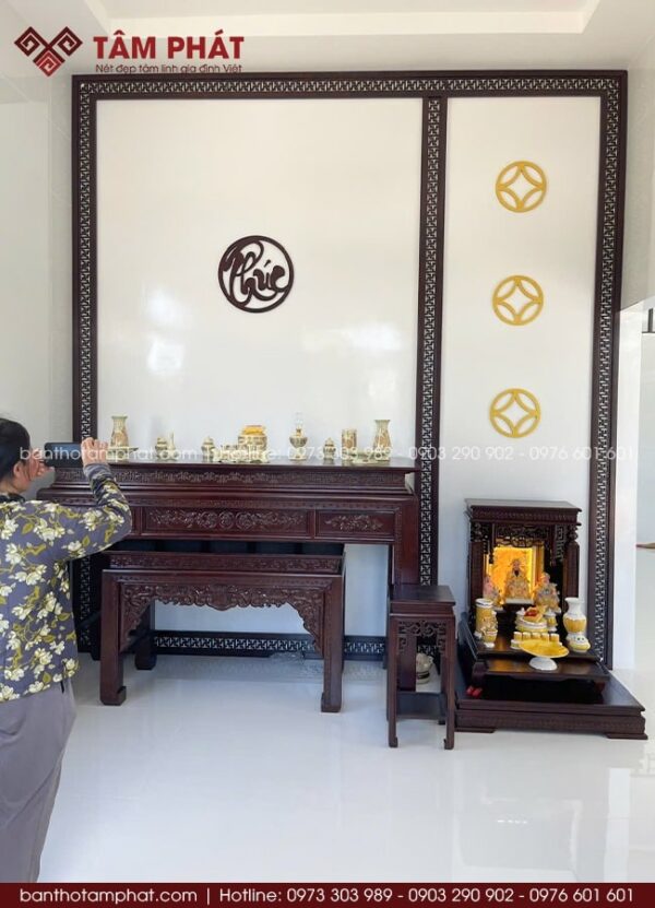 Phòng thờ BT-1687 đơn giản phù hợp với mọi không gian nhà cửa.