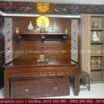 Không gian thờ Phật và Gia Tiên kết hợp hài hòa, chuẩn phong thủy.