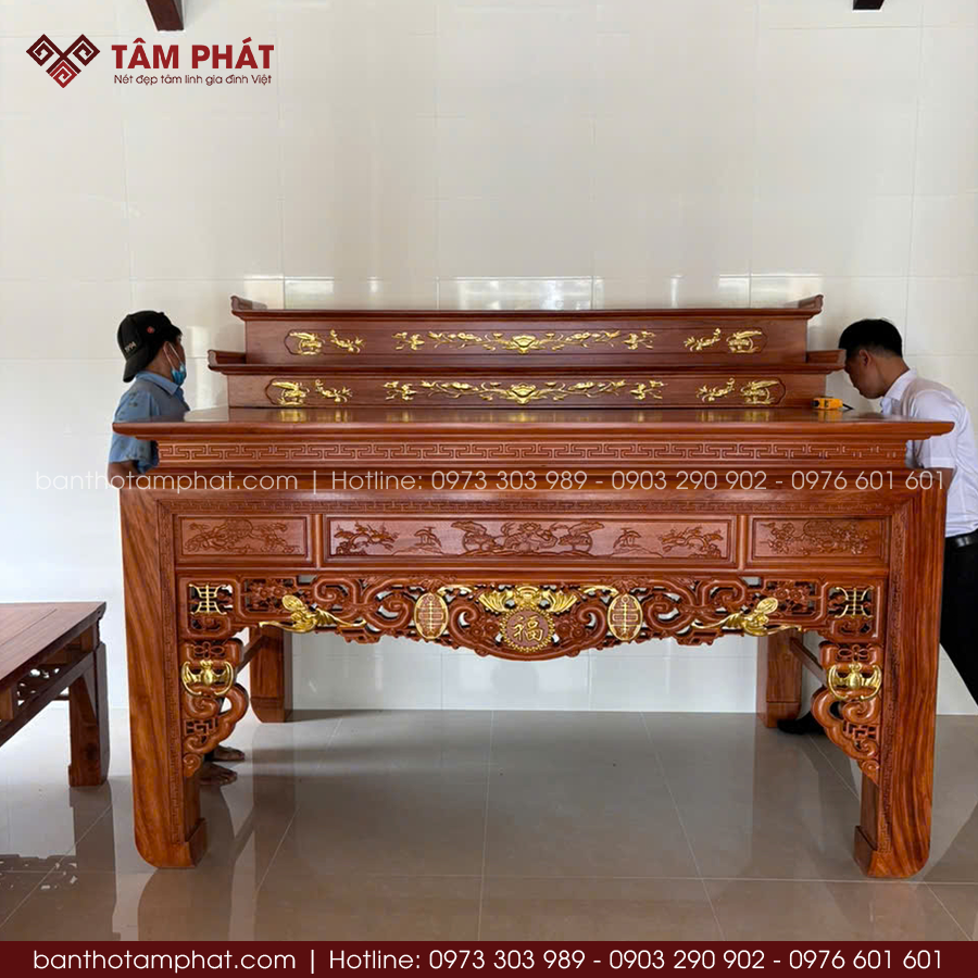 Bàn Thờ Gỗ Mệnh Hỏa Sử Dụng Trong Gia Đình