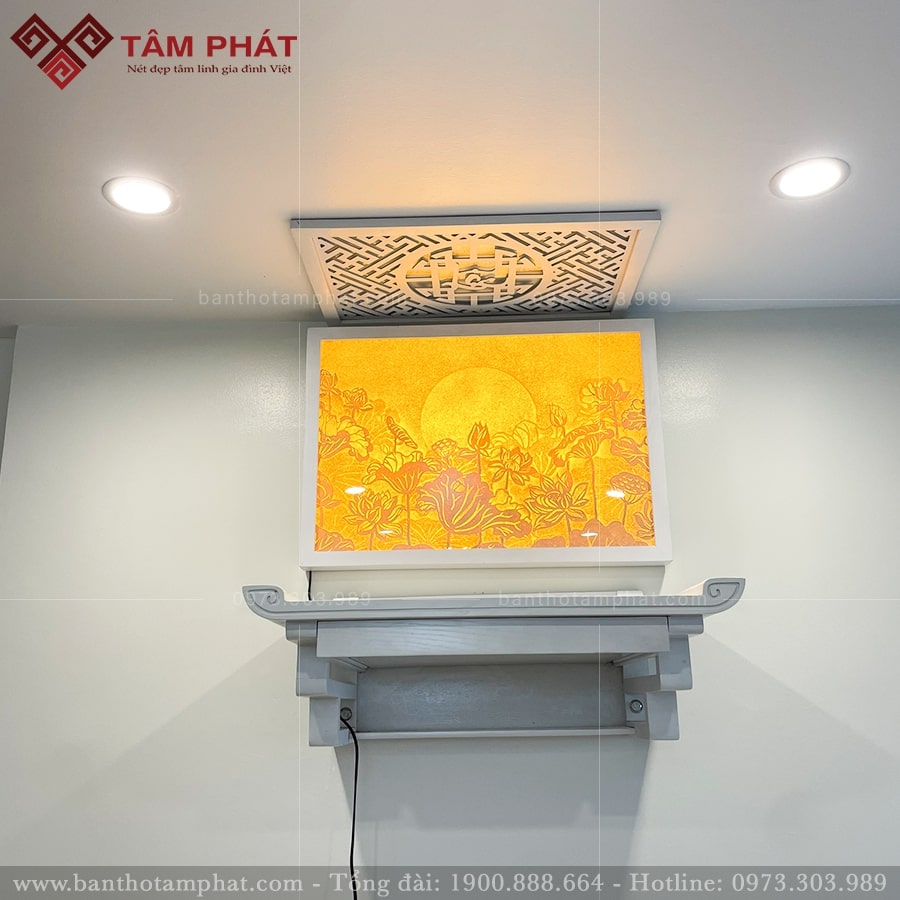 Tâm Phát nhận đặt đóng các mẫu bàn thờ treo tường bắt kịp xu hướng hiện đại.