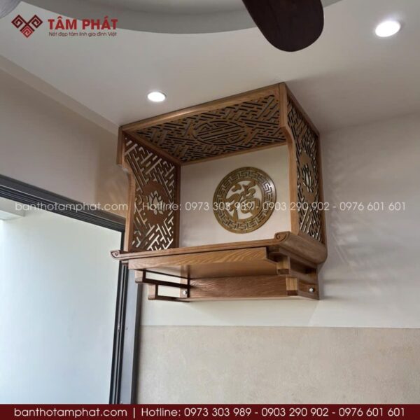 Mẫu bàn thờ thiết kế đơn giản hiện đại.