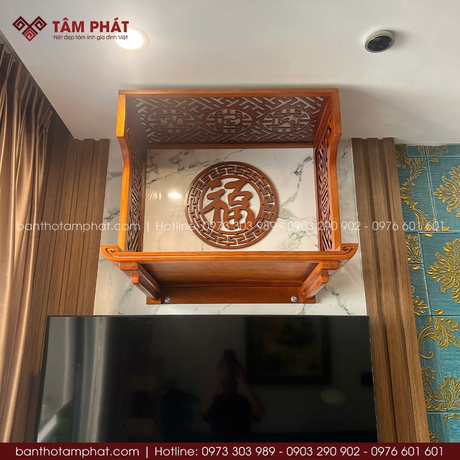 Bàn Thờ Phật Mẫu Treo Tường, Thiết Kế Bằng Gỗ Đơn Giản