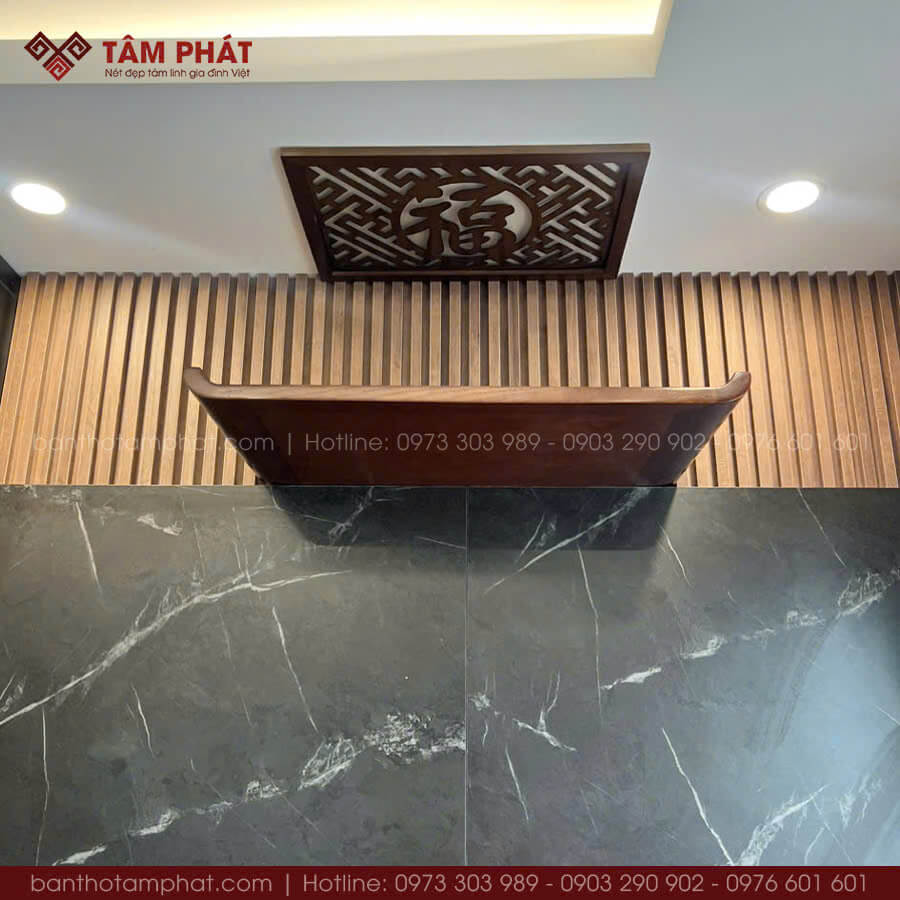 Mẫu bàn thờ treo đơn giản được đánh giá cao, dẫn đầu xu hướng mới.