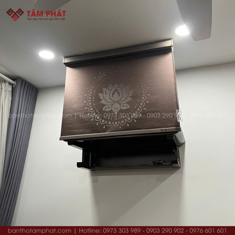 So Sánh Bàn Thờ Phật Treo Tường Và Bàn Thờ Phật Đứng