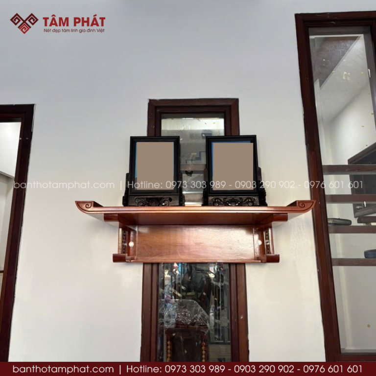 Các Mẫu Bàn Thờ Gỗ Mệnh Thủy Tại Tâm Phát