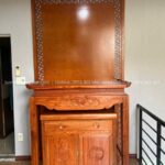 Họa tiết hoa sen phù hợp với không gian thờ tự, mang ý nghĩa tốt đẹp.