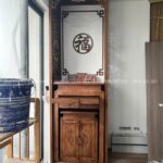 Mẫu bàn thờ mang đến không gian thờ tự trang nghiêm, tinh gọn mà đầy đủ ý nghĩa tâm linh.