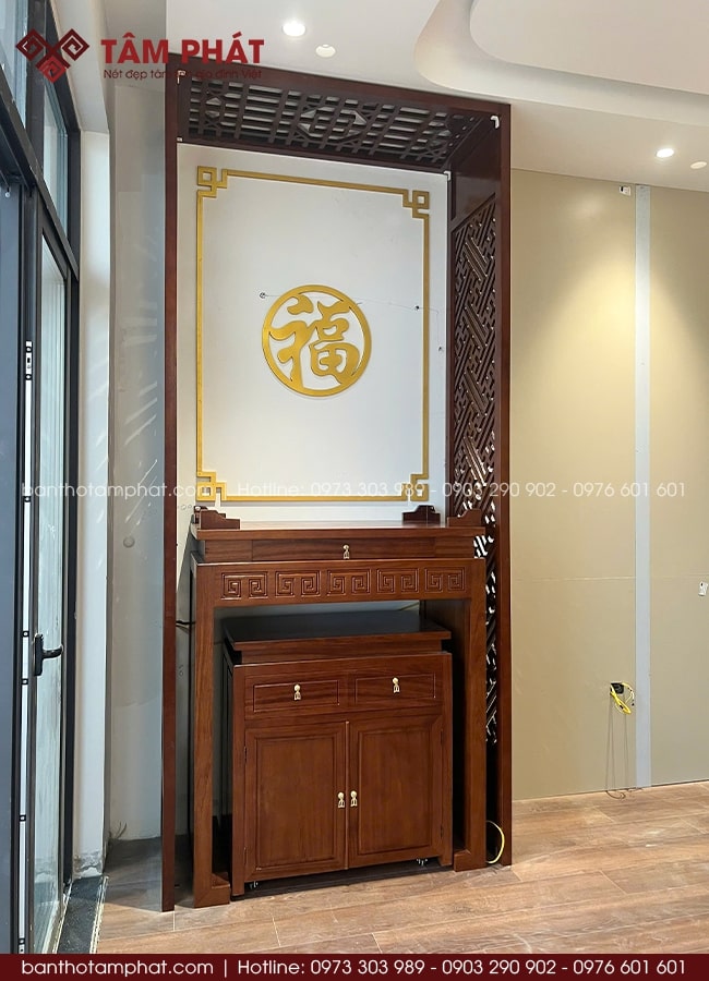 Bàn thờ đa dạng kích thước, màu sắc cho quý gia chủ lựa chọn.