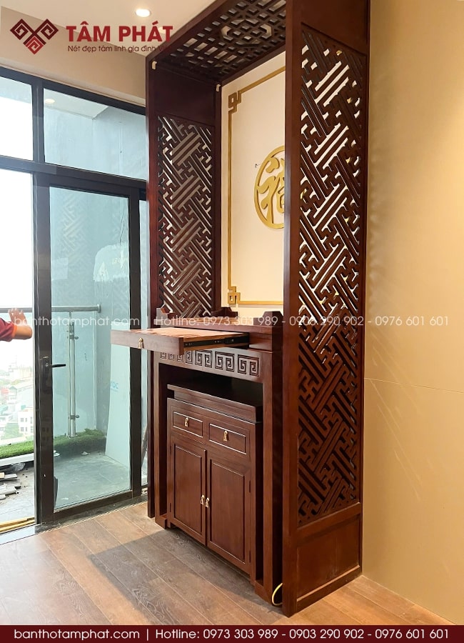 Nên Dùng Tượng Phật Hay Ảnh Cho Bàn Thờ Phật?