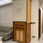 Bàn thờ đa dạng kích thước, kèm tủ cơm tiện lợi, tối ưu diện tích sử dụng.