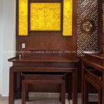 Trang trí tranh trúc chỉ ánh vàng linh thiêng, ấm cúng.