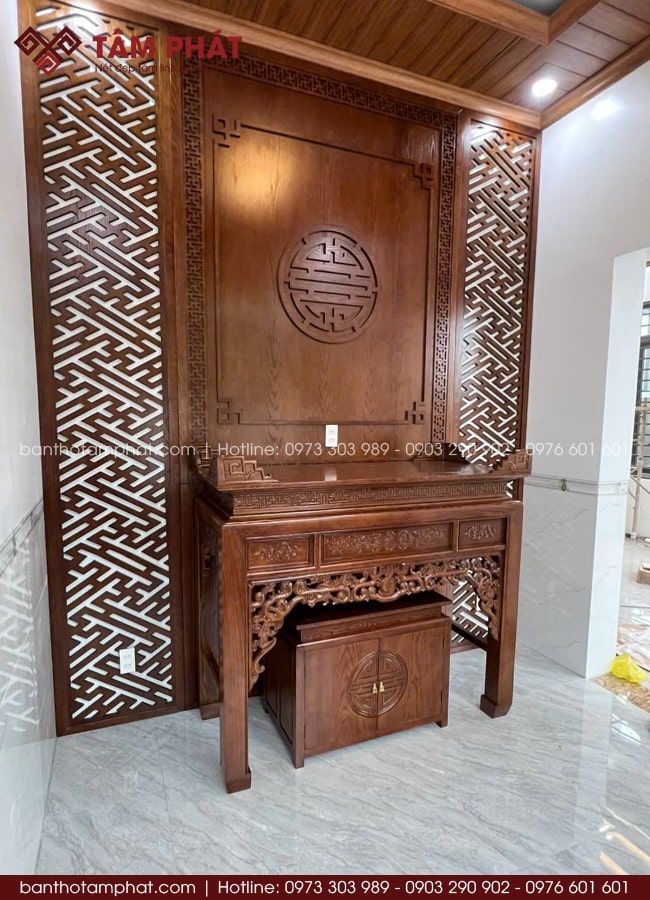 Tổng thể thiết kế hài hòa, tôn nghiêm, phù hợp với các không gian nhà phố hoặc chung cư cao cấp.