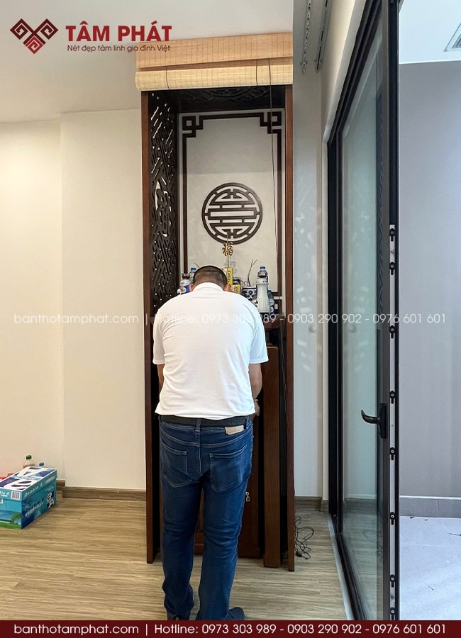 Lắp đặt nhanh chóng, kỹ thuật thi công chuẩn chỉnh – đảm bảo cố định, chắc chắn, chuẩn phong thủy.