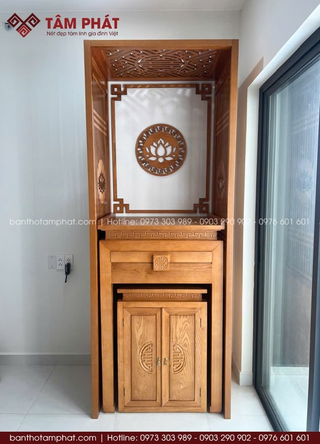 Phòng thờ BT-1759 nhỏ gọn nhưng đáp ứng đầy đủ nhu cầu thờ tự của mọi gia đình.