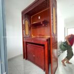 Phòng thờ BT-1787 thiết kế đồng bộ và tối giản tinh tế, có chiều sâu.