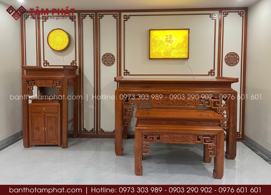 Phòng thờ đơn giản BT-1786 phù hợp với mọi không gian nhà cửa hiện đại, phòng thờ riêng, biệt thự, nhà phố...