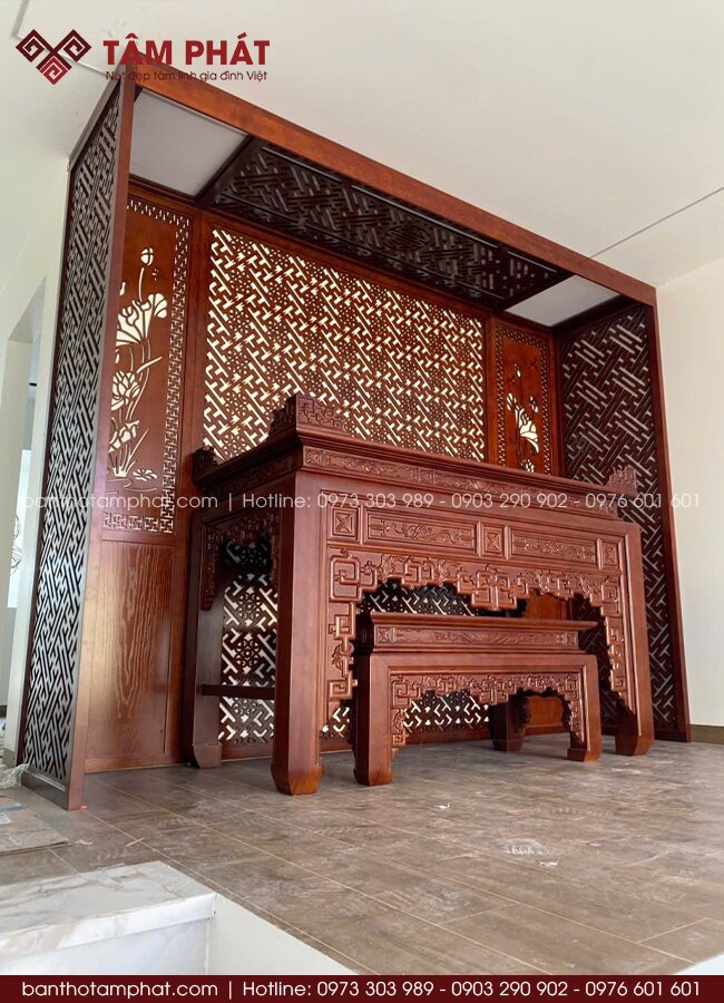 Tâm Phát nhận thiết kế và thi công phòng thờ BT-1779 theo yêu cầu gia chủ.
