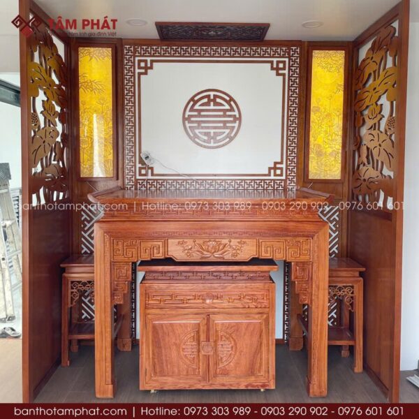 Phòng thờ BT-1788 lấy tông màu hương chủ đạo, ấm cúng, sang trọng.