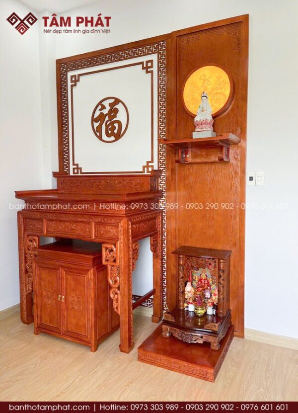Bộ 3 bàn thờ được bài trí chuẩn phong thủy, thuận tiện cho gia chủ chăm nom thờ tự.