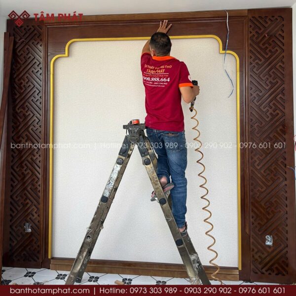 Tâm Phát thiết kế và thi công phòng thờ BT-1800 trọn gói.