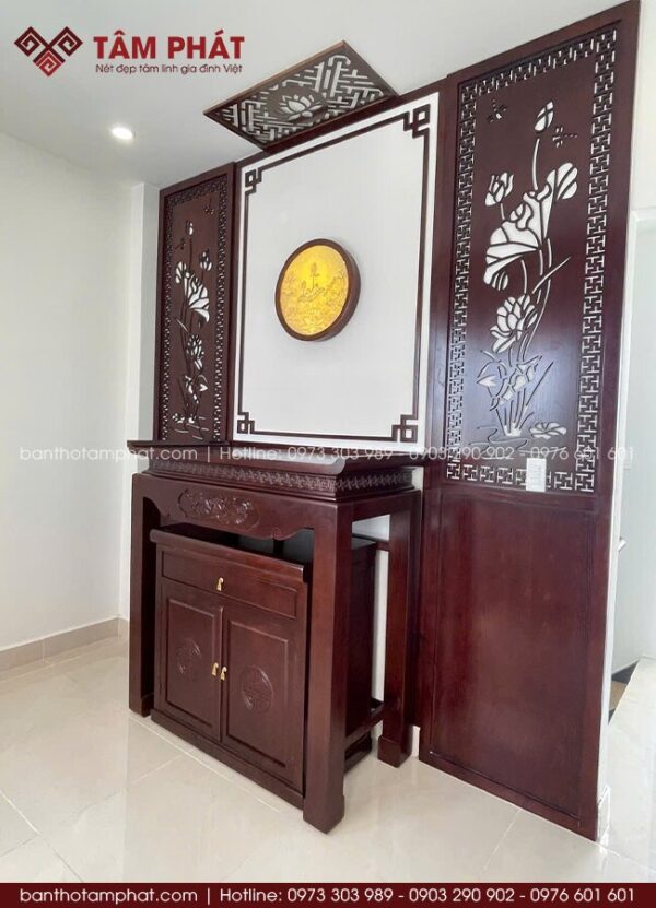 Họa tiết hoa sen nổi bật mang ý nghĩa phong thủy tốt đẹp.