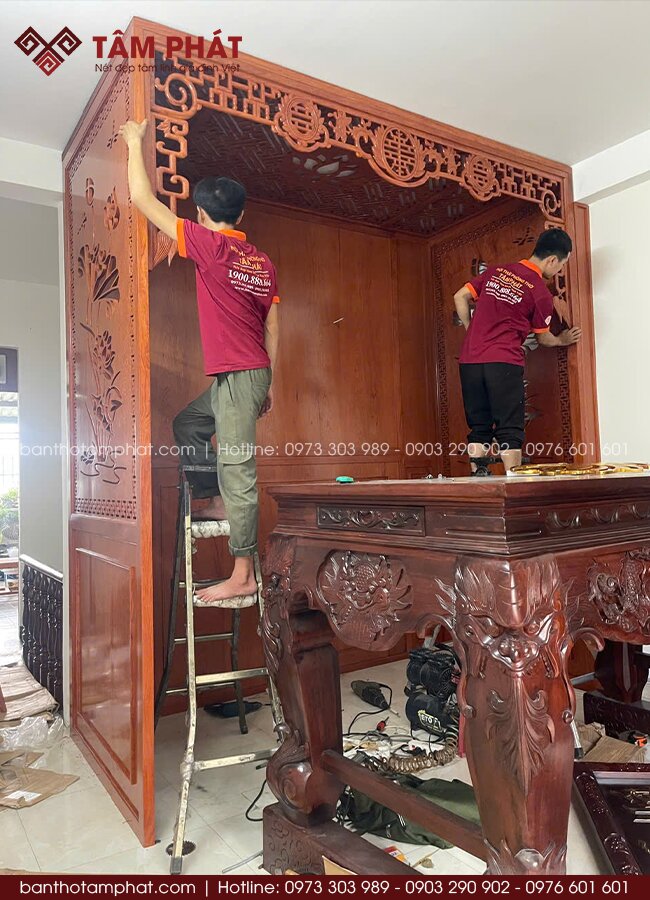 Hạng mục thiết kế ốp vách trang trí cho sập thờ có sẵn.