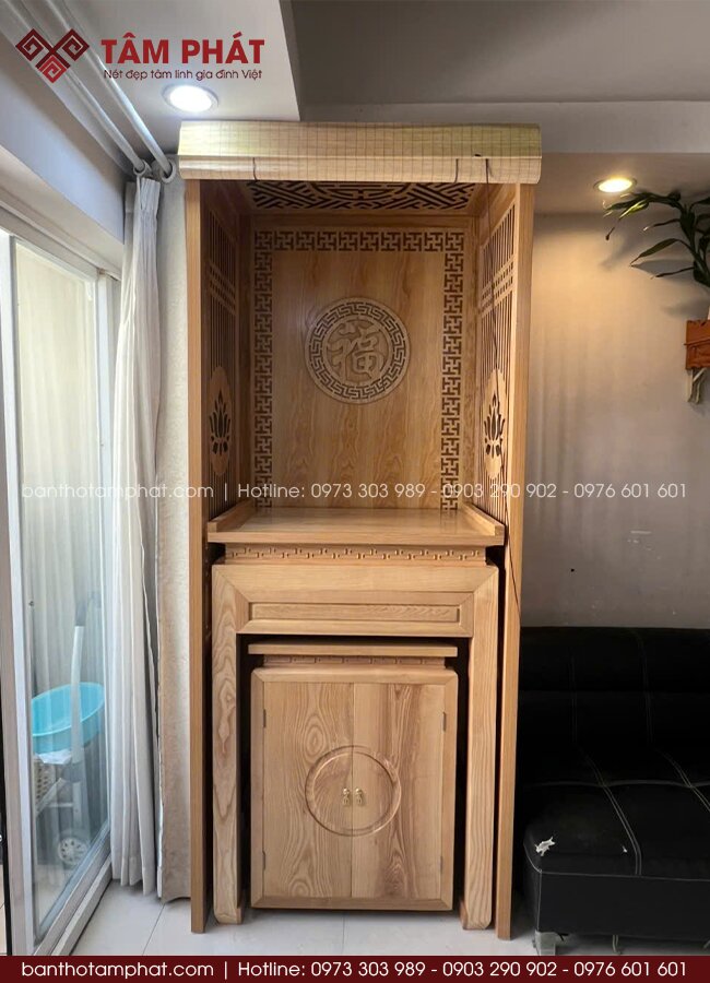 Phòng thờ gỗ sồi sáng hợp nội thất hiện đại mẫu BT-1806