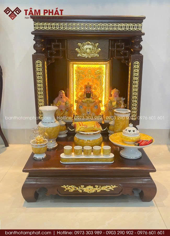 Thiết kế — Kiểu hộp kín truyền thống, đầy đủ từ trong ra ngoài
