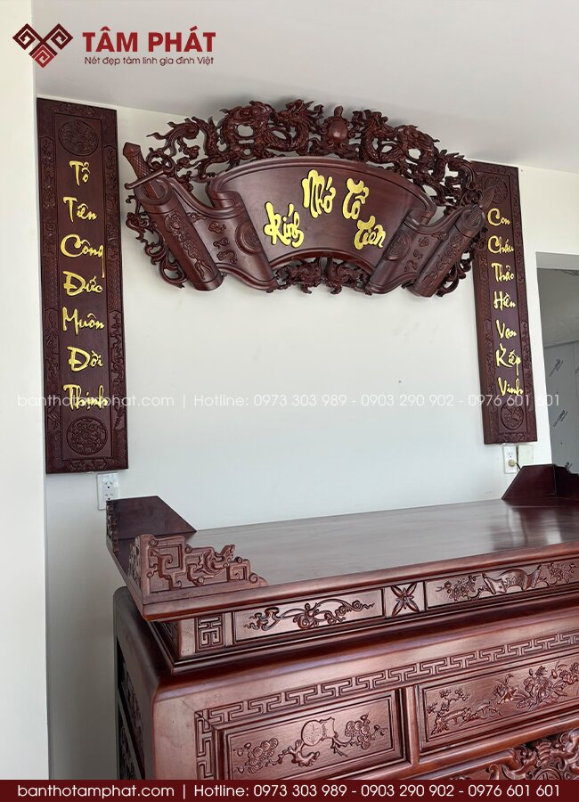 Không gian thờ BT-1809 đơn giản hiện đại, thể hiện nét đẹp thờ tự và giá trị văn hóa tốt đẹp.