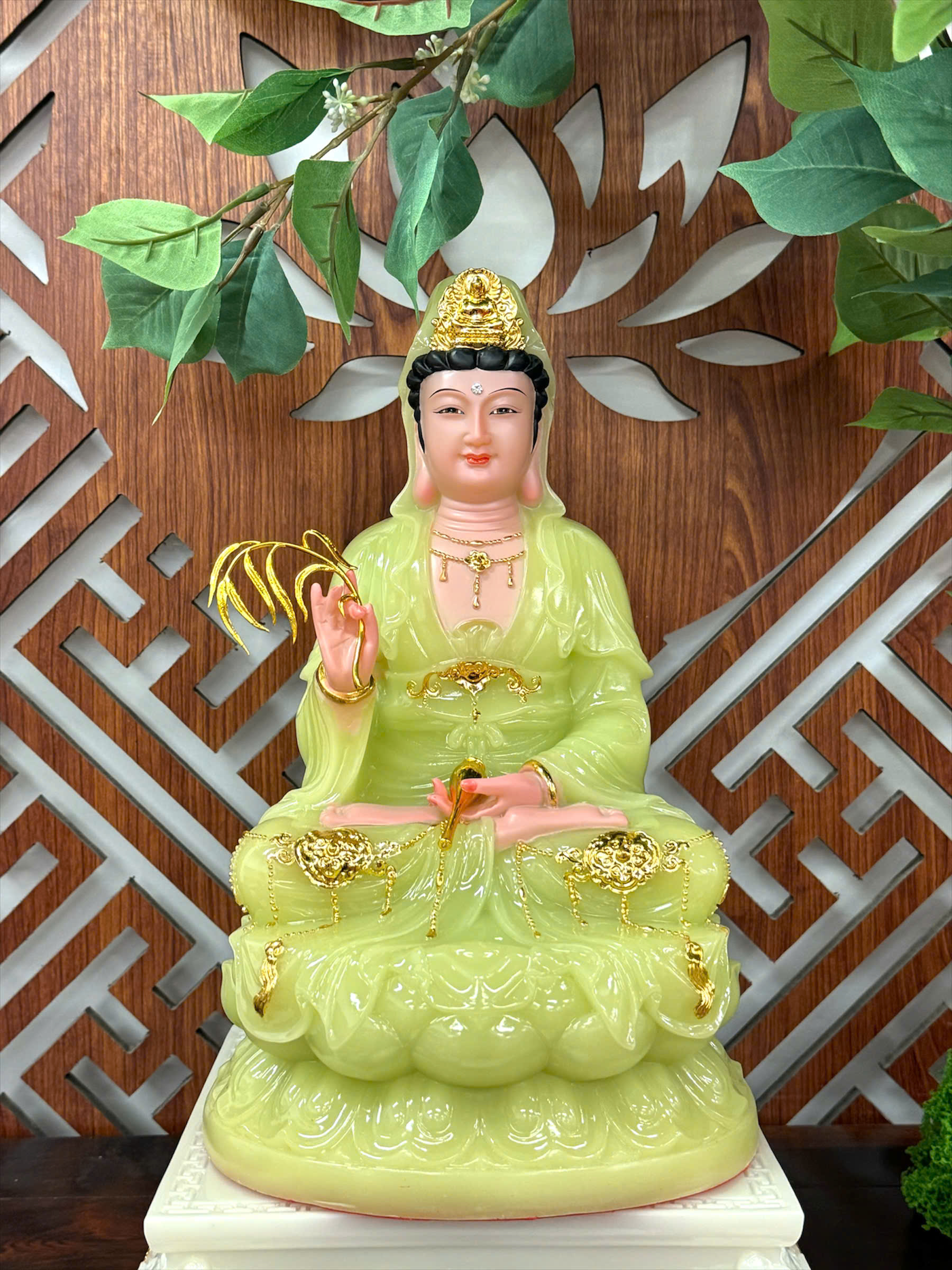 Tượng Quan Thế Âm Bồ Tát Ngọc Xanh