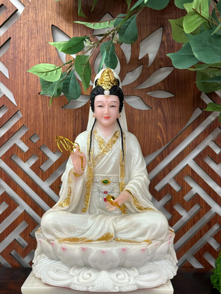 Tượng Quan Thế Âm Bồ Tát Ngồi Đài Sen Tượng Quan Thế Âm Bồ Tát Ngồi Đài Sen